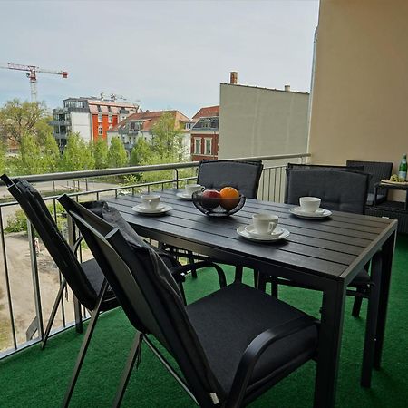 "Hogulu" Brandenburg, Balkon, Neustadt, Kueche, Wassernaehe - Parkplatz Inklusive Apartment Brandenburg  Phòng bức ảnh