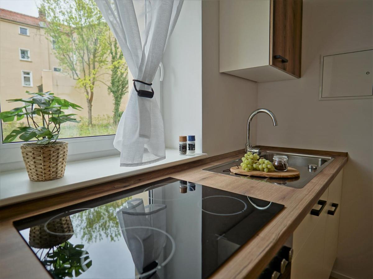 "Hogulu" Brandenburg, Balkon, Neustadt, Kueche, Wassernaehe - Parkplatz Inklusive Apartment Brandenburg  Ngoại thất bức ảnh