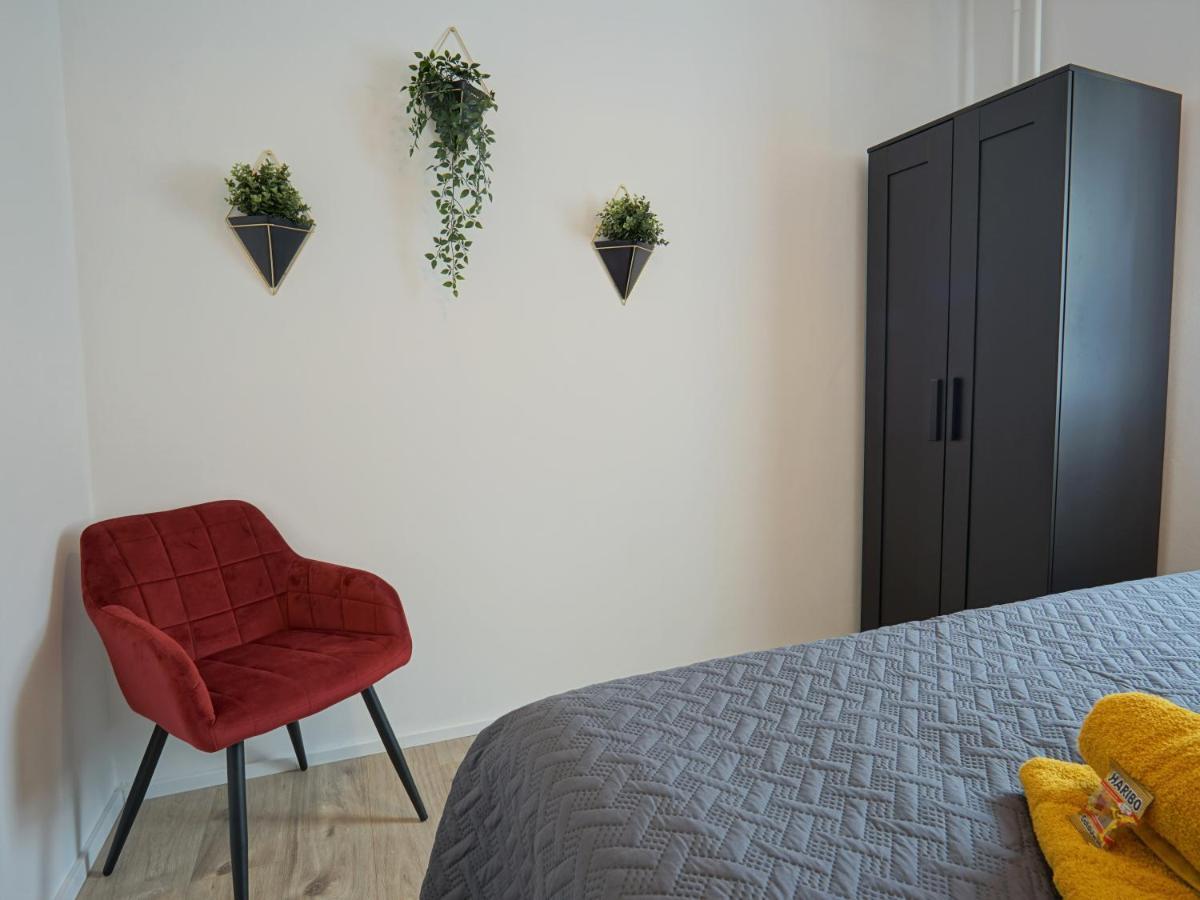 "Hogulu" Brandenburg, Balkon, Neustadt, Kueche, Wassernaehe - Parkplatz Inklusive Apartment Brandenburg  Ngoại thất bức ảnh