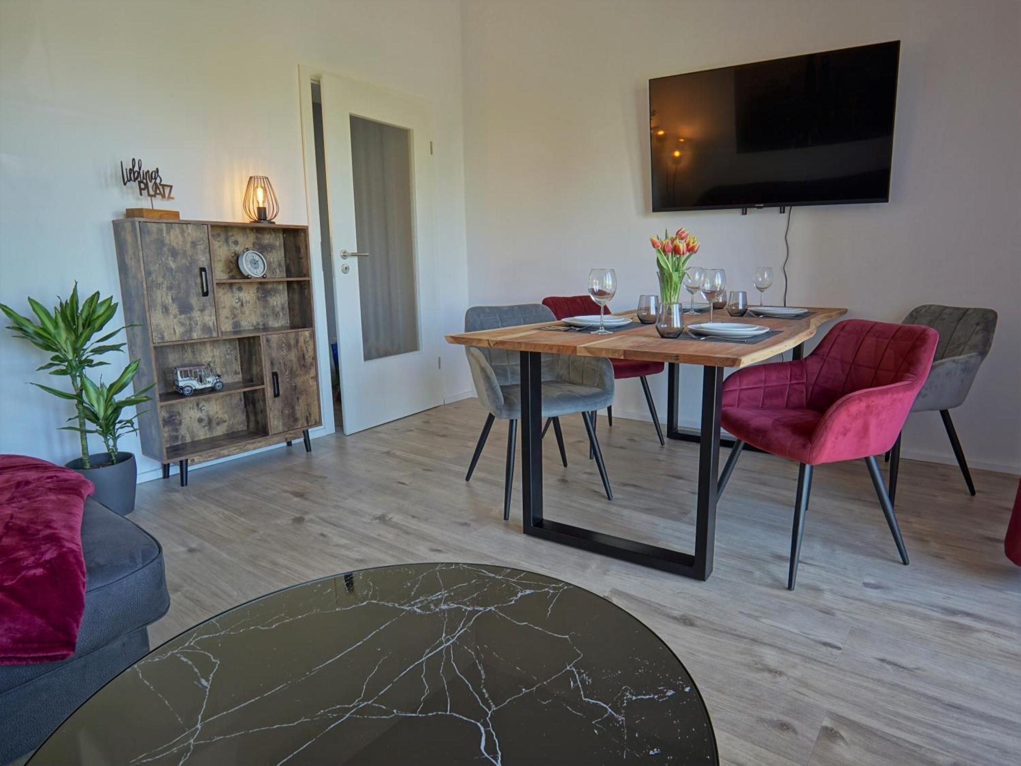 "Hogulu" Brandenburg, Balkon, Neustadt, Kueche, Wassernaehe - Parkplatz Inklusive Apartment Brandenburg  Phòng bức ảnh