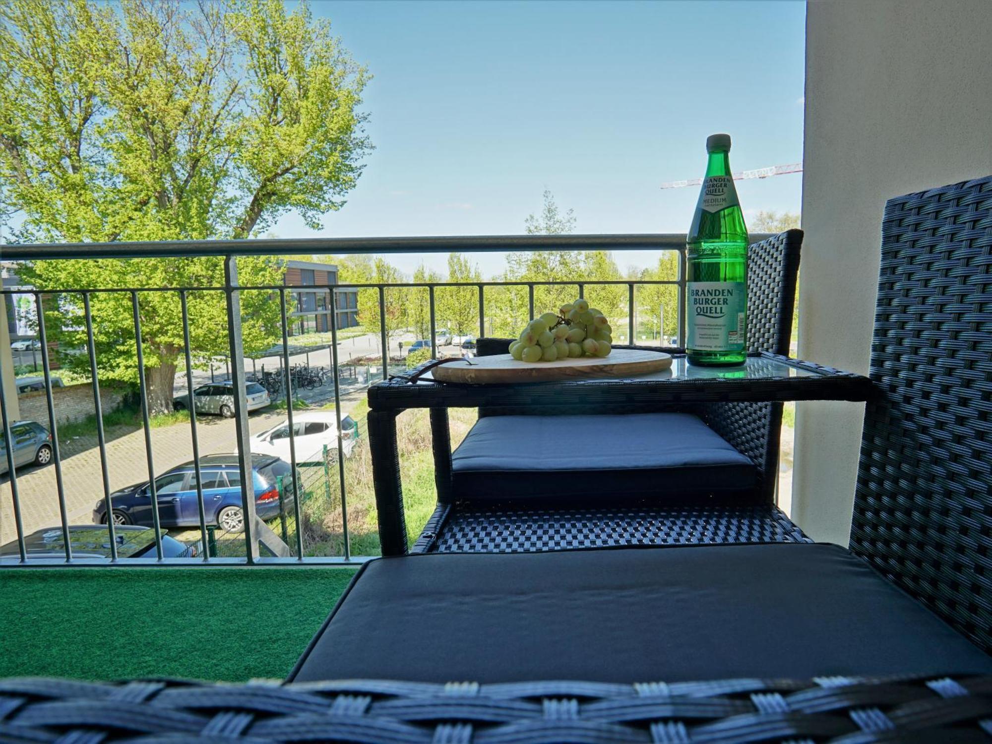 "Hogulu" Brandenburg, Balkon, Neustadt, Kueche, Wassernaehe - Parkplatz Inklusive Apartment Brandenburg  Phòng bức ảnh