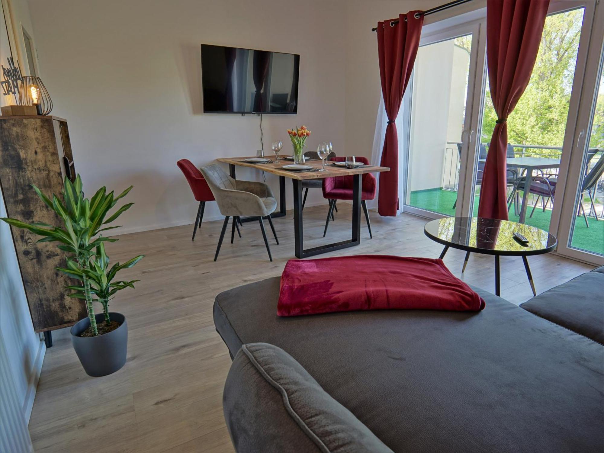 "Hogulu" Brandenburg, Balkon, Neustadt, Kueche, Wassernaehe - Parkplatz Inklusive Apartment Brandenburg  Phòng bức ảnh