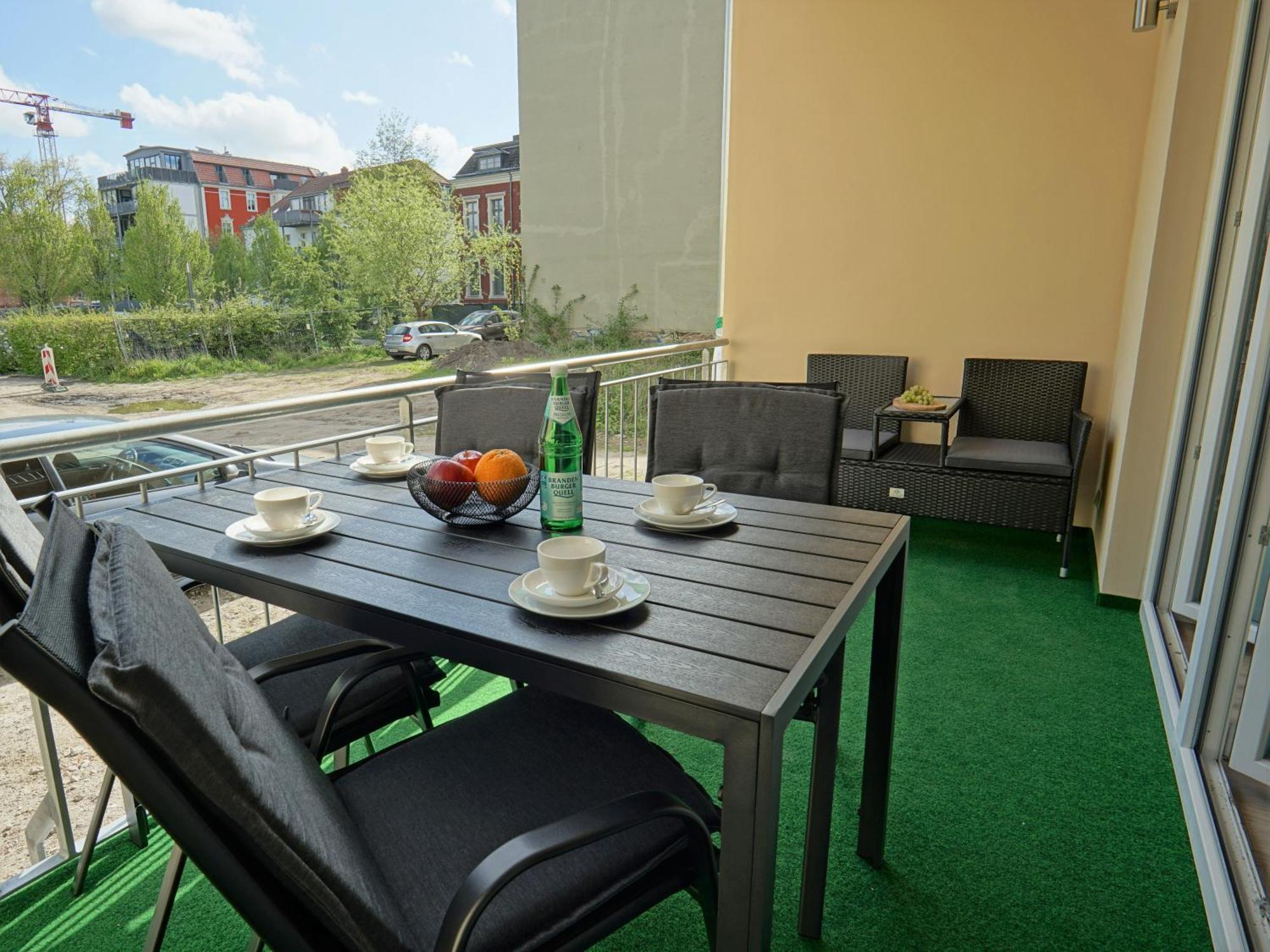 "Hogulu" Brandenburg, Balkon, Neustadt, Kueche, Wassernaehe - Parkplatz Inklusive Apartment Brandenburg  Phòng bức ảnh
